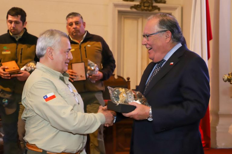 Gobierno reconoce a guardaparques antes de su incorporación al nuevo Servicio de Biodiversidad
