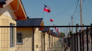 Minvu entrega viviendas a 26 familias de Pichidegua tras 37 años de espera por la casa propia