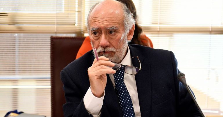Senador Flores por incentivo a Carabineros: 