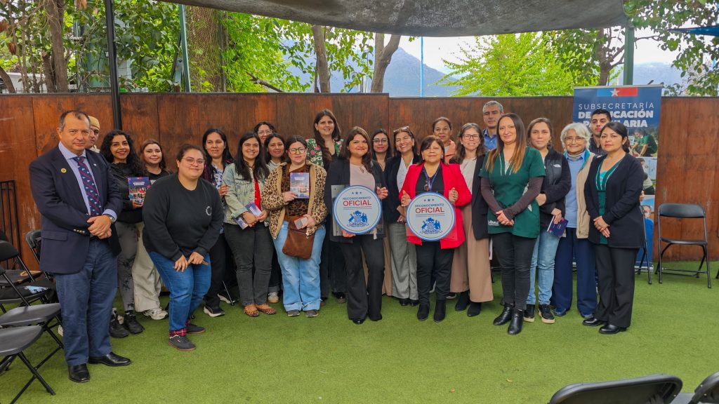 Jardines infantiles de La Reina reciben Reconocimiento Oficial tras años de trabajo educativo