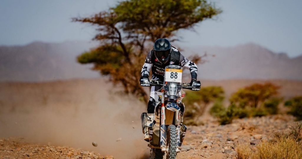 Chileno Bruno Bozzo destaca en Marruecos y finaliza 17° en el Mundial de Rally Cross Country