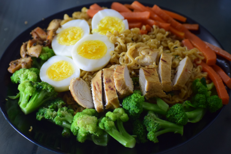 Más saciedad y mejor digestión: conoce los beneficios de combinar proteínas y fibra durante el día