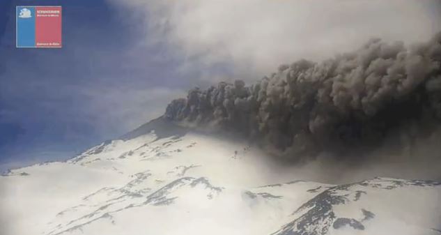Nevados de Chillán registra pulso eruptivo de 380 metros y mantiene Alerta Técnica Amarilla