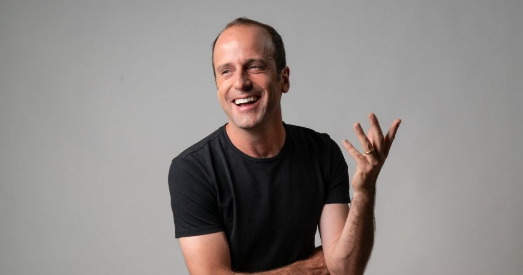 “Los 50 están de moda”: Stefan Kramer llevará su humor a un público muy especial