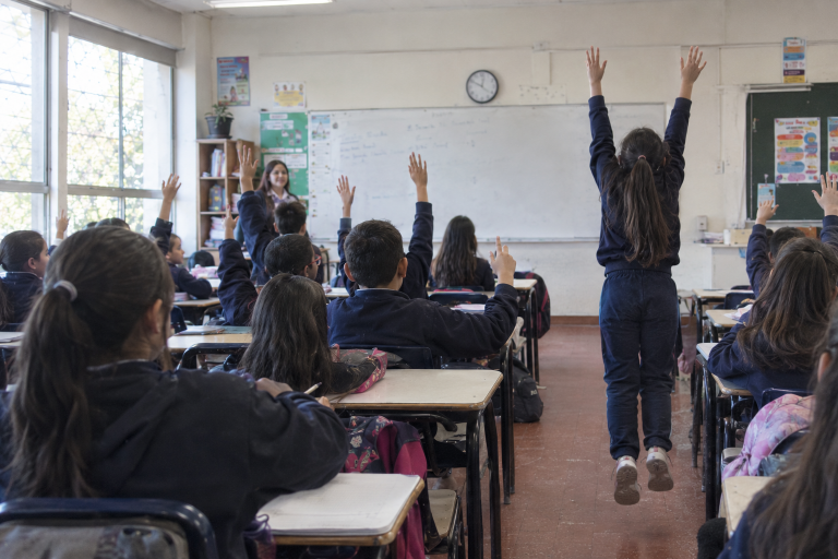 Moverse en clases: lo que muchos interpretan como desorden puede ser autorregulación