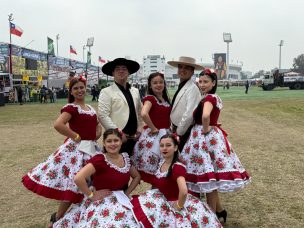 “Corazón de Chile”: La fonda de Ñuñoa que tendrá circo, cueca y música en vivo durante cuatro días