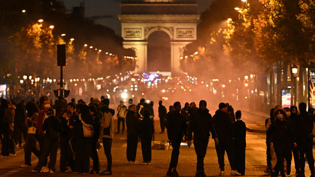 Protestas en Francia dejan más de 400 detenidos y un manifestante pierde una mano