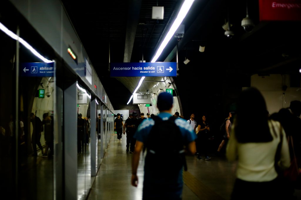 Metro informa cierre de estación en Línea 1: trenes no se detienen en el lugar