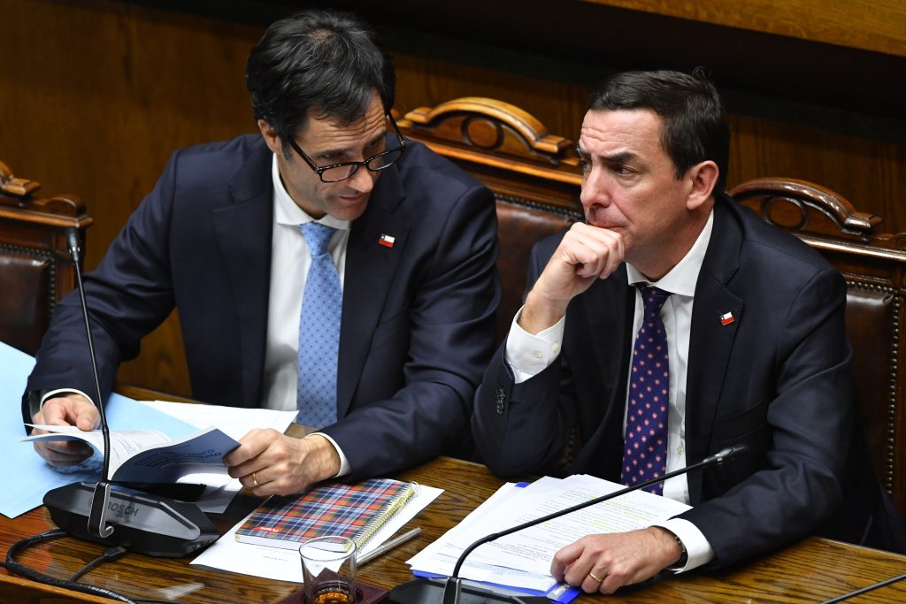 Fiscalía inicia investigación contra ministro Rabat y subsecretario Silva por presunta prevaricación administrativa