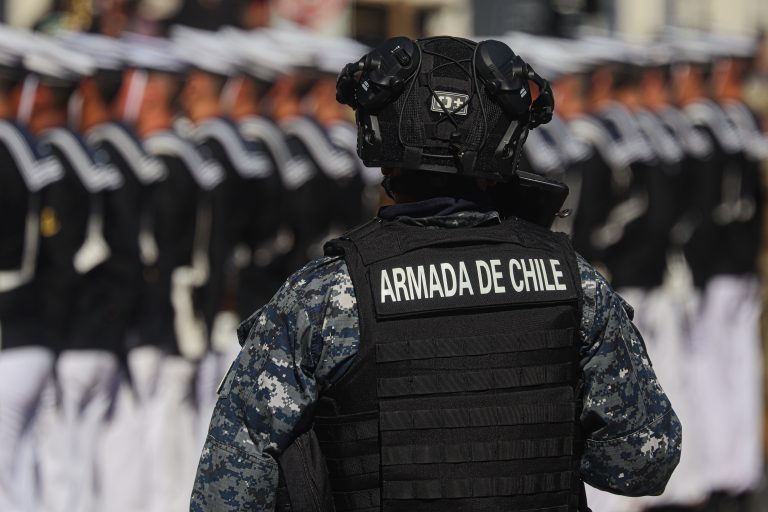 Armada despliega sus capacidades para reforzar búsqueda ante avalancha en Portillo