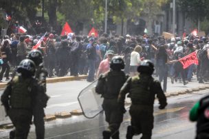 Balance 18-O en Santiago: Carabineros reporta 29 detenidos y funcionarios lesionados