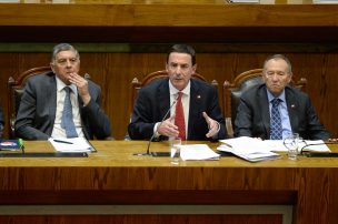 Ministro Rabat responde a críticas por rebaja de condenas: “He cumplido con la Constitución y con la ley”