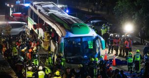 Grave accidente en Valparaíso: Bus con 45 pasajeros vuelca y deja al menos 30 lesionados
