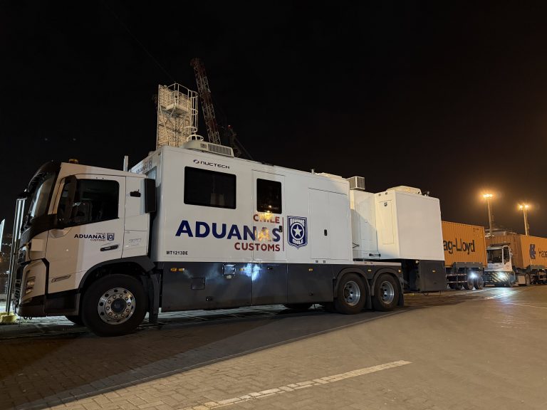 Aduanas despliega seis camiones escáner en megaoperativo contra el contrabando y crimen organizado