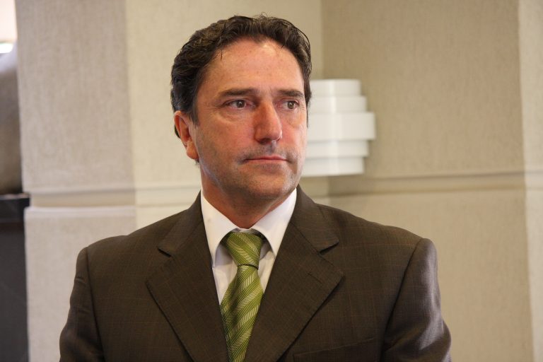 Exministro Gómez critica a Rabat tras rebaja de condenas: 