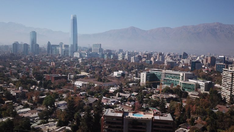Encuesta Greenpeace: 82% de los chilenos percibe cambios ambientales y 76% pide mayor acción al Gobierno