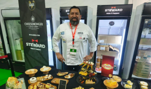 Chef peruano resalta el potencial del queso chileno en Espacio Food Service: “Será una maravilla”