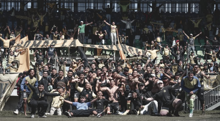 Tragedia enluta al fútbol chileno: Dos hinchas de San Luis de Quillota mueren en accidente rumbo a Puerto Montt