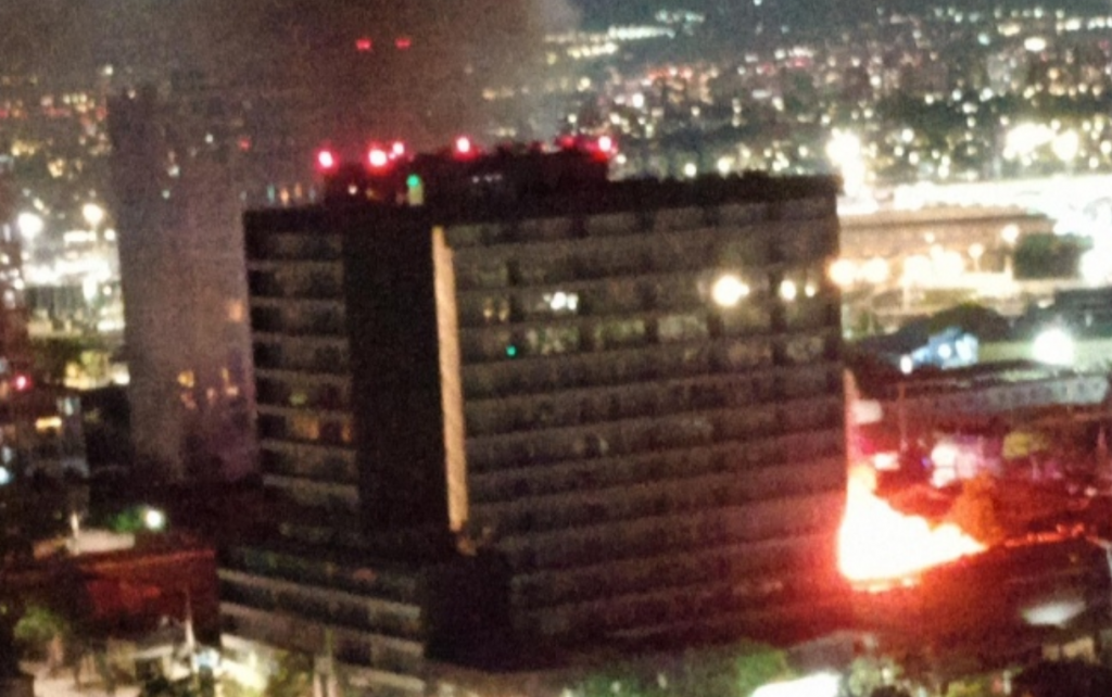 Incendio de gran magnitud en Cerrillos dejó cuatro viviendas afectadas