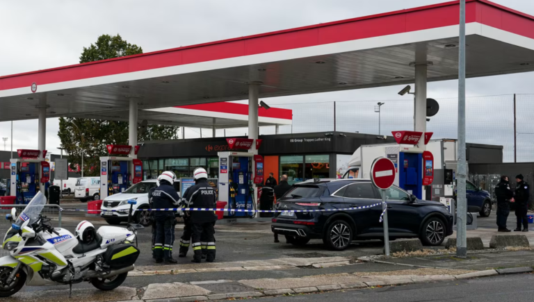 Tiroteos en la periferia de París: investigan el ataque como un posible acto terrorista