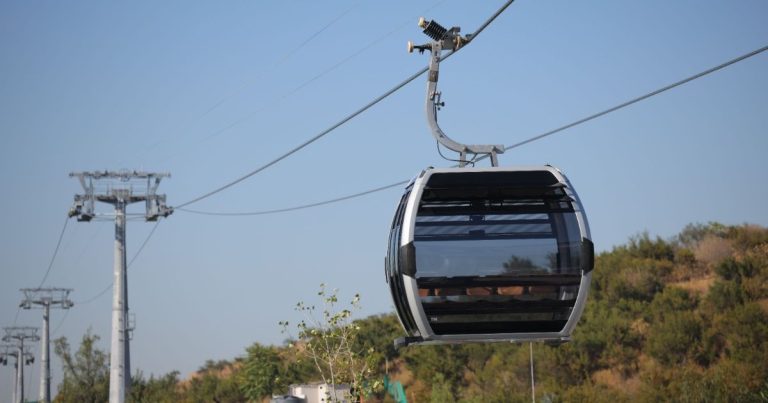 Teleférico Bicentenario recibe reconocimiento nacional: conectará Providencia y Huechuraba en 13 minutos