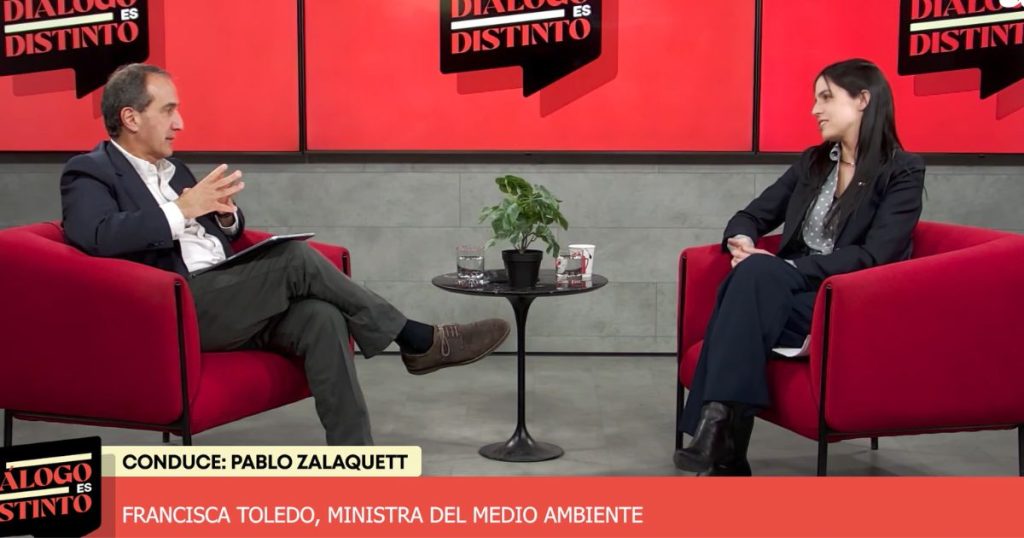 Ministra Francisca Toledo defiende agilización de inversiones y explica recortes en el presupuesto ambiental