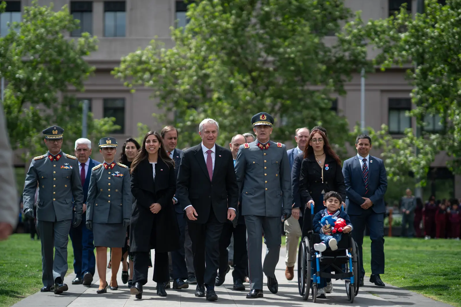 Teletón 2026: Presidente Kast encabeza izamiento de la Gran Bandera Bicentenario previo a la campaña solidaria