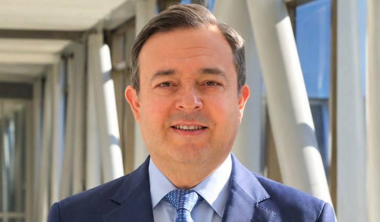 Ignacio García-Huidobro es nombrado nuevo director nacional del Servicio Médico Legal