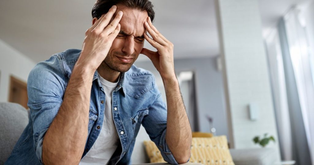 Migraña: las señales que indican cuándo un dolor de cabeza requiere tratamiento