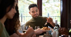 ¿Dónde comer en Santiago? Google Maps revela los locales favoritos de sus usuarios