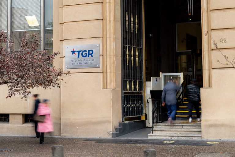 TGR recauda más de $2.446 millones con Ley de Reconstrucción: revisa los plazos para pagar deudas