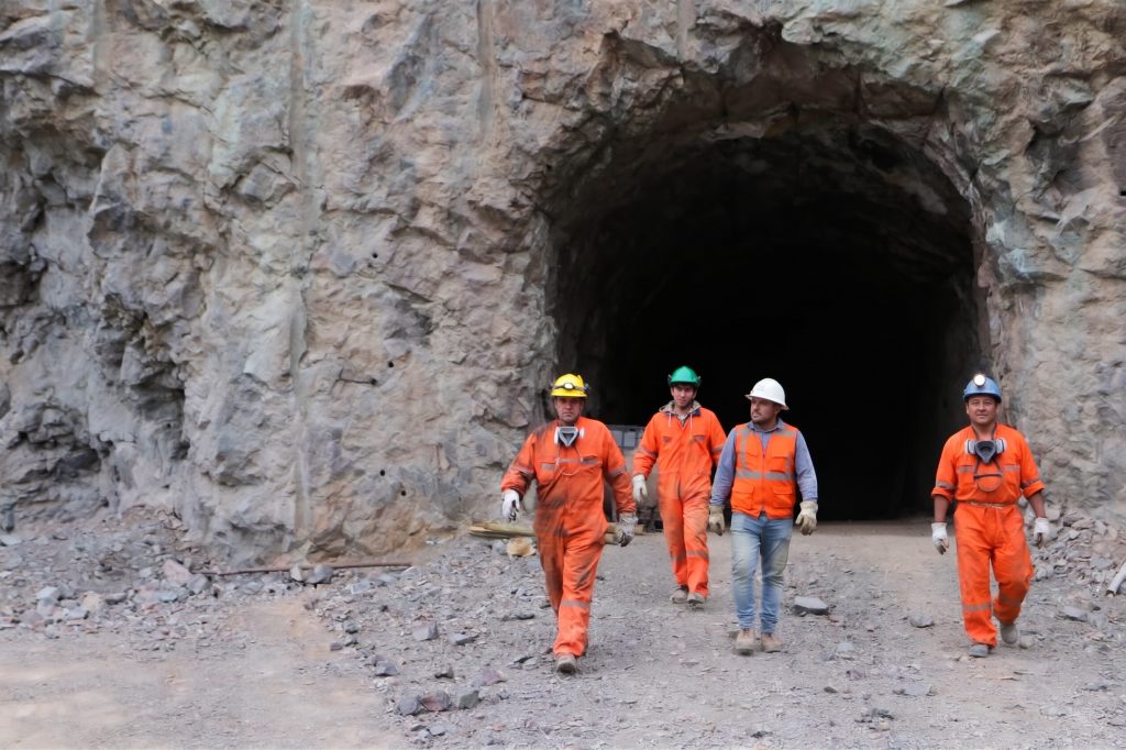 Sonami valora aprobación de ley de patentes mineras, pero advierte riesgos para pequeños productores