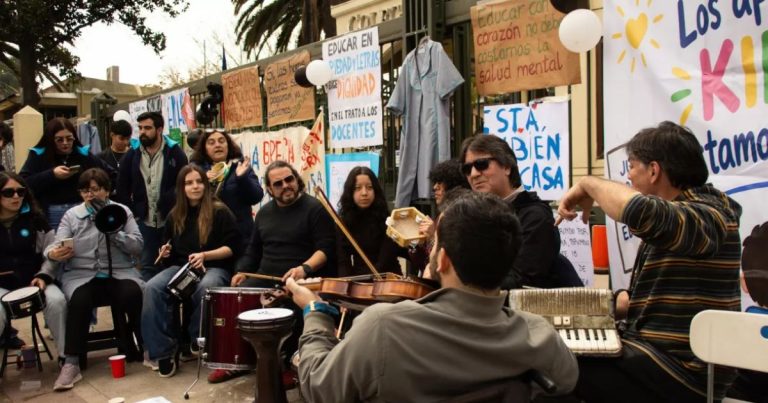 Huelgas en colegios particulares: Presidente de la FESICOP cuestiona supuesta crisis financiera y apunta a los sostenedores