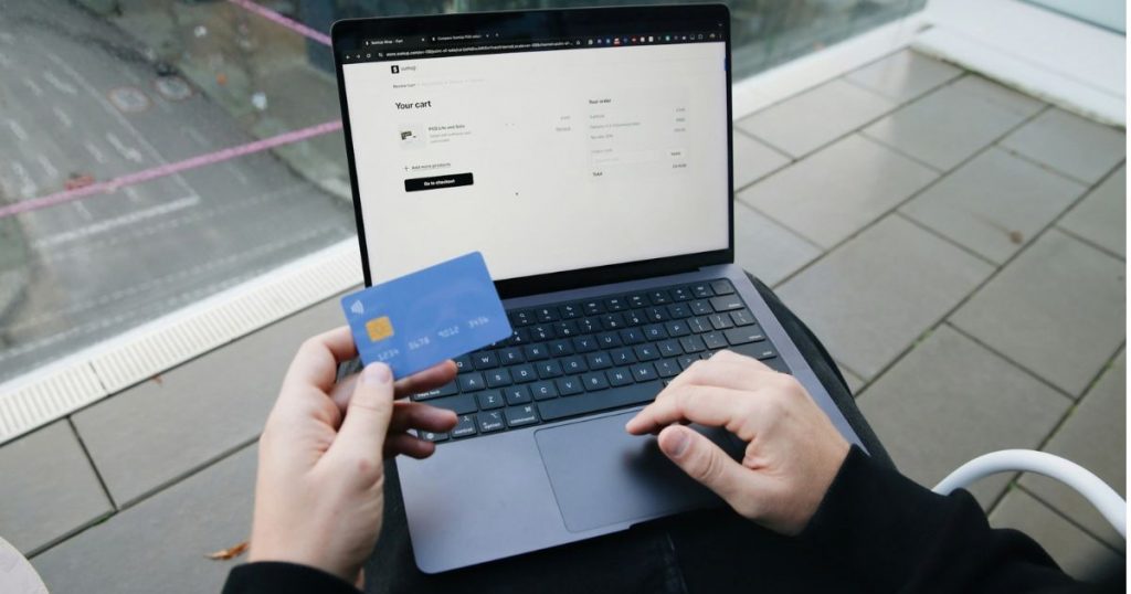 ¿Cómo evitar fraudes este Cyber Monday? Expertos entregan claves para comprar de forma segura