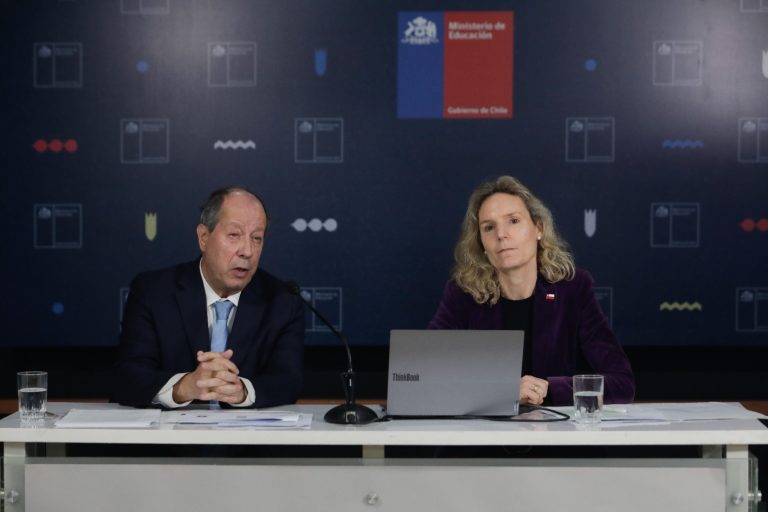 Deudores del Crédito CAE podrán ponerse al día pagando una sola cuota: revisa cómo hacerlo