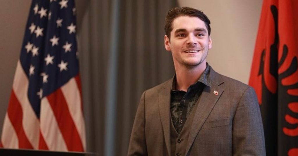 Muere a los 34 años RJ Mitte actor de Breaking Bad que interpretó a Walter White Jr