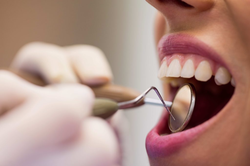 ¿El embarazo hace perder los dientes? Odontóloga responde las dudas más frecuentes
