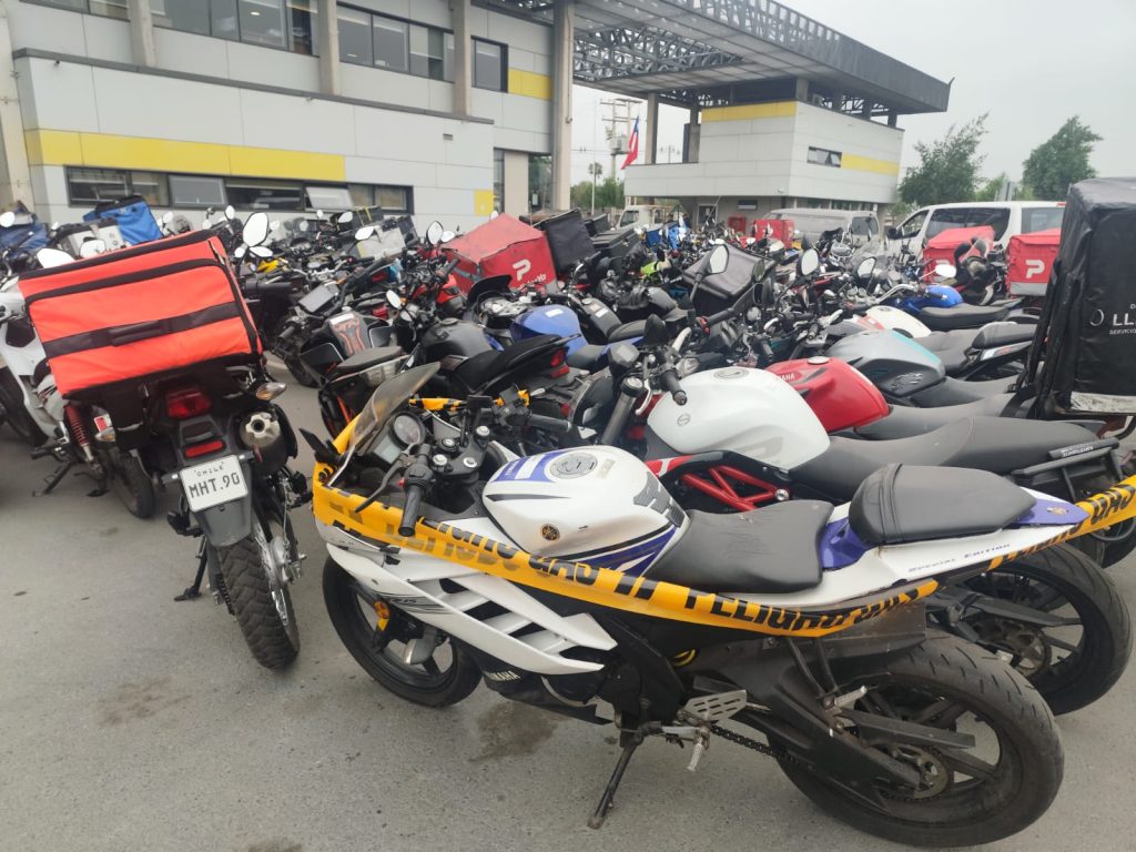 Casi mil motocicletas fueron retiradas de circulación durante operativo de Carabineros