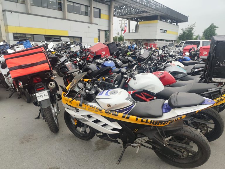 Casi mil motocicletas fueron retiradas de circulación durante operativo de Carabineros
