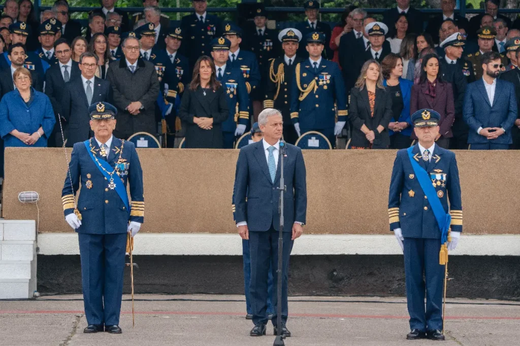 Presidente Kast asiste a la ceremonia de transmisión de mando del Comandante en Jefe de la Fuerza Aérea de Chile