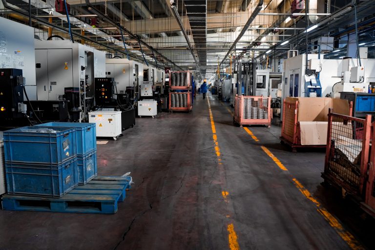 ¿Qué sectores pagan menos sus deudas? Estudio revela diferencias y alerta a las pymes sobre los 90 días