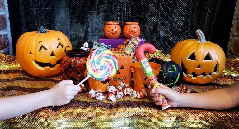 Halloween y salud dental: experto advierte sobre el error que puede provocar caries en los niños