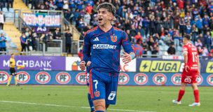 Universidad de Chile aplastó 6-0 a Ñublense y recorta diferencia con Colo-Colo